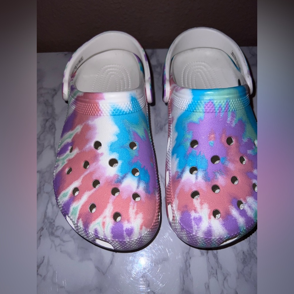 Crocs Tie Dye Pink Purple Blue White Size 6